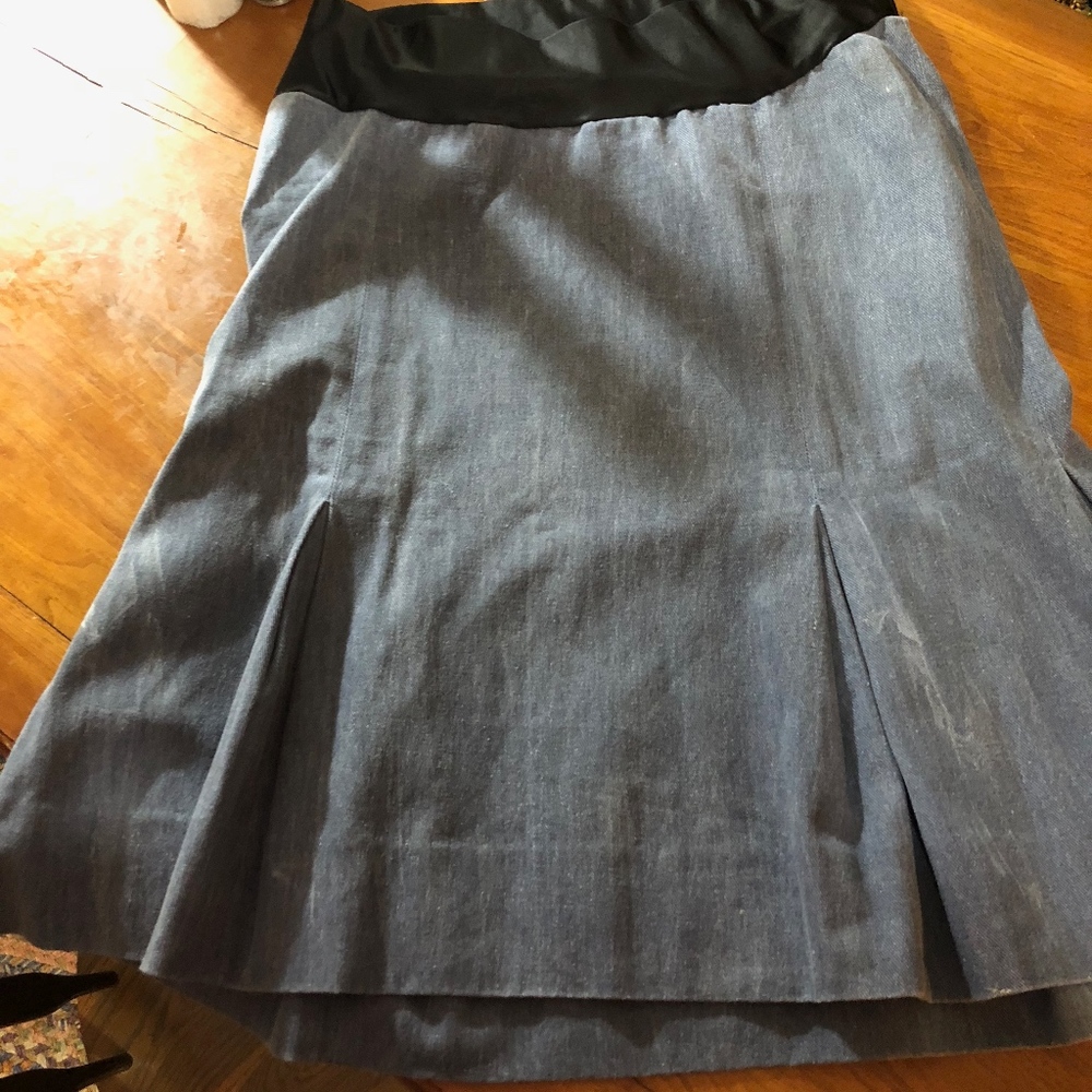 Lilo Maternity Denim Skirt Size Small - Picture 9 of 12